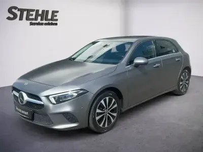 Gebraucht Mercedes A250 Style 160 PS (117 kW) 2022 Grau Limousine