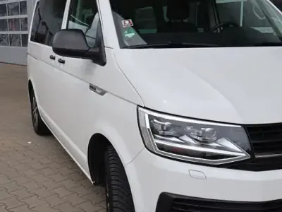 Gebraucht VW Multivan 150 PS (110 kW) 2019 Weiß Van / Kleinbus