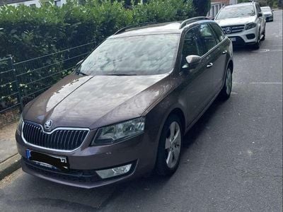 Gebraucht Skoda Octavia 140 PS (102 kW) 2012 Kombi