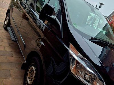 Gebraucht Ford Tourneo Titanium 155 PS (114 kW) 2015 Schwarz Van / Kleinbus