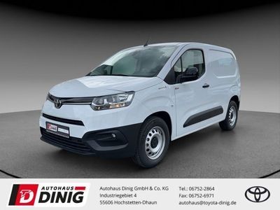 Weiss Gebraucht 2024 Toyota Proace City City Van / Kleinbus | 29.995 € (Etwas zu teuer)