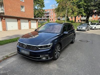 Usata VW Passat 240 CV (176 kW) 2017 Blu Station wagon