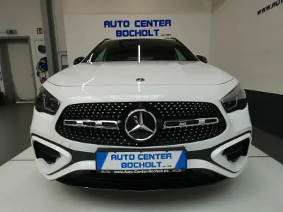 Gebraucht Mercedes GLA200 AMG line 163 PS (119 kW) 2024 Weiß SUV