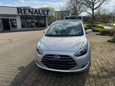 gebraucht Hyundai ix20 1.6 Trend Automatik