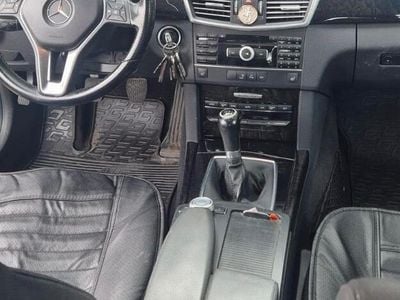 Mercedes E200