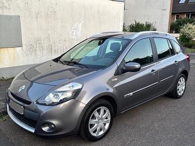 Grau Gebraucht 2012 Renault Clio GrandTour Kombi | 4.199 € (Etwas zu teuer)