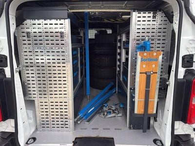 Gebraucht Opel Vivaro Edition 120 PS (88 kW) 2020 Weiß Van / Kleinbus