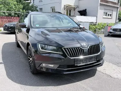Gebraucht Skoda Superb Ambition 150 PS (110 kW) 2018 Schwarzmagic perleffekt Kombi