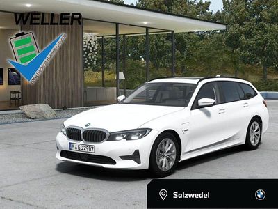 Gebraucht BMW 330e Advantage 292 PS (214 kW) 2021 Alpinweiss iii (weiß) Kombi