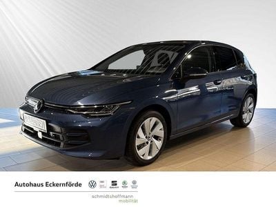Gebraucht VW Golf VIII Life 116 PS (85 kW) 2024 Anemonenblau Limousine
