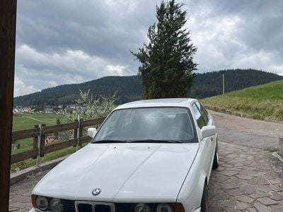 Usata BMW 520 Sport Line 129 CV (94 kW) 1989 Bianco Berlina