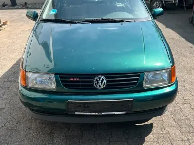 Gebraucht VW Polo 50 PS (36 kW) 1997 Grün Kleinwagen