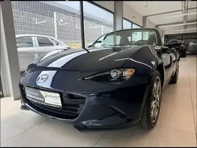 Gebraucht Mazda MX5 Exclusive-Line 184 PS (135 kW) 2023 Deep crystal blue Cabrio