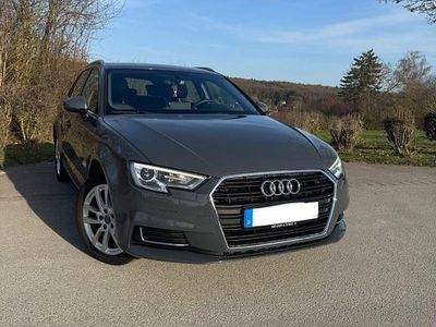 Gebraucht Audi A3 Ambiente 116 PS (85 kW) 2019 Grau Limousine