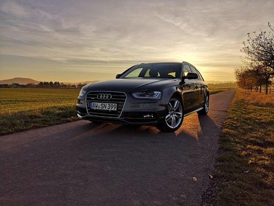 Używany Audi A4 Sport 190 KM (139 kW) 2015 Szary Kombi