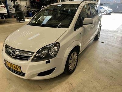 Gebraucht Opel Zafira Family 140 PS (102 kW) 2013 Weiß Van / Kleinbus