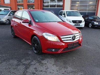 Gebraucht Mercedes B180 156 PS (114 kW) 2015 Van / Kleinbus