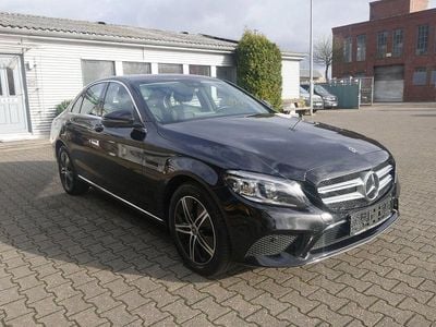 Gebraucht Mercedes C300 Avantgarde 245 PS (180 kW) 2020 Schwarz Limousine