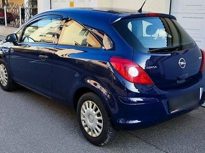 Blau Gebraucht 2012 Opel Corsa Kleinwagen | 1.900 €