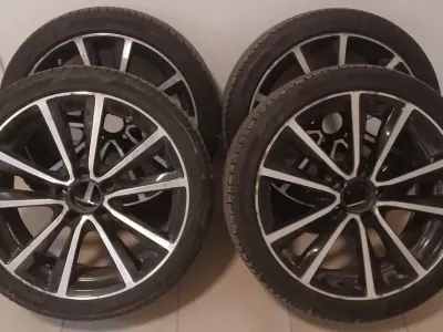 Begagnad Mercedes 200 136 HK (100 kW) 2014 Grå Sedan