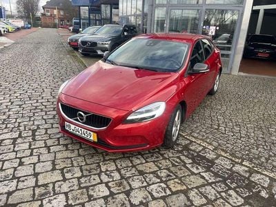 Gebraucht Volvo V40 R-Design 150 PS (110 kW) 2019 Rot Limousine