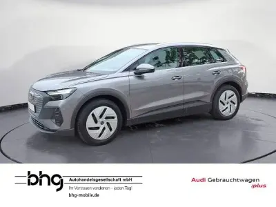 Używany Audi Q4 e-tron Ambiente 194 kW (265 KM) 2023 Szary SUV