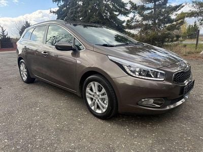 Gebraucht Kia Ceed Sportswagon 135 PS (99 kW) 2014 Braun Kombi