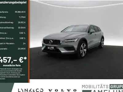 Second-hand Volvo V60 CC Plus 197 CP (144 kW) 2023 Gri Break