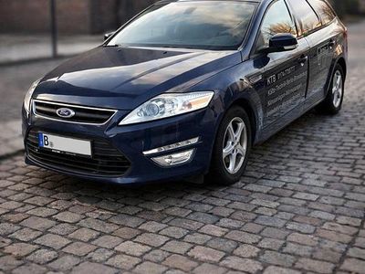 Gebraucht Ford Mondeo 140 PS (102 kW) 2012 Blau Kombi