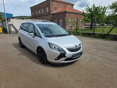 Gebraucht Opel Zafira Tourer Sport 165 PS (121 kW) 2013 Argon silber/ice silver (m2) Van / Kleinbus