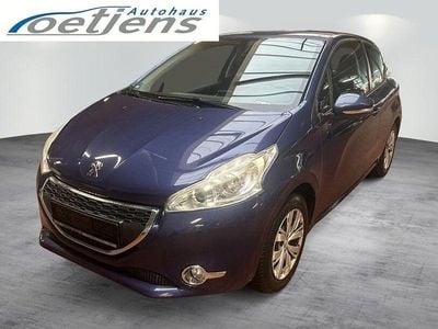 Gebraucht Peugeot 208 Active 82 PS (60 kW) 2013 Blau Kleinwagen