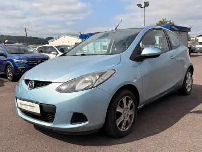 Gebraucht Mazda 2 Inclusive 75 PS (55 kW) 2009 Blau Kleinwagen
