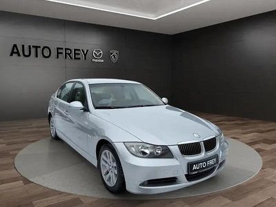 Gebraucht BMW 325 218 PS (160 kW) 2005 Titansilber Limousine