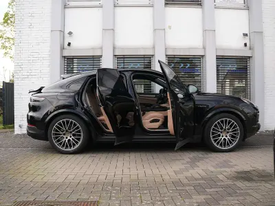 Gebraucht Porsche Cayenne Platinum Edition 462 PS (339 kW) 2023 Chromitschwarz met. SUV