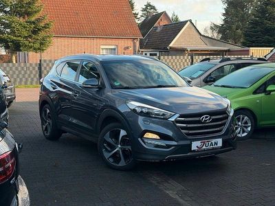 Grau Gebraucht 2016 Hyundai Tucson Premium SUV | 16.499 € (Fairer Preis)