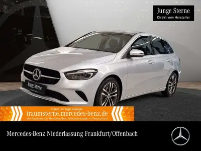 Gebraucht Mercedes B180 Advanced 136 PS (100 kW) 2025 Silber Van / Kleinbus