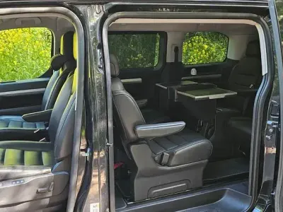 Gebraucht Peugeot Traveller Business-Line 177 PS (130 kW) 2018 Schwarz Van / Kleinbus