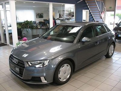 Gebraucht Audi A3 Sport 150 PS (110 kW) 2019 Grau Limousine
