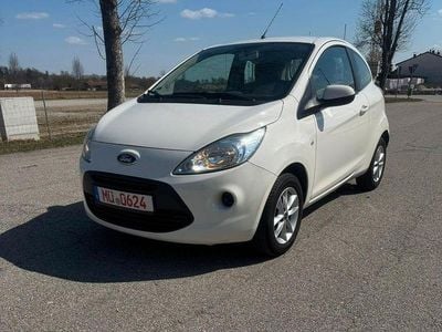 Gebraucht Ford Ka Cool & Sound Edition 70 PS (51 kW) 2015 Weiß Kleinwagen