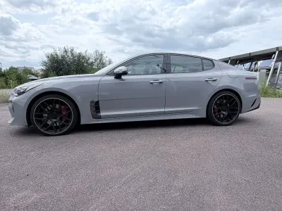 Gebraucht Kia Stinger GT 370 PS (272 kW) 2018 Grau Kleinwagen