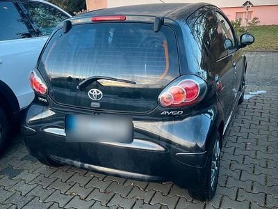 Gebraucht Toyota Aygo 56 PS (41 kW) 2009 Schwarz Kleinwagen