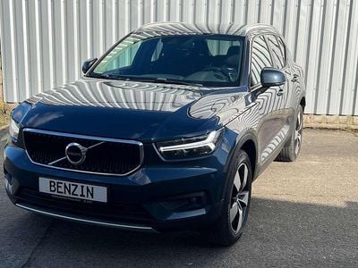 Gebraucht Volvo XC40 Momentum 129 PS (94 kW) 2021 Denim blue / metallic SUV