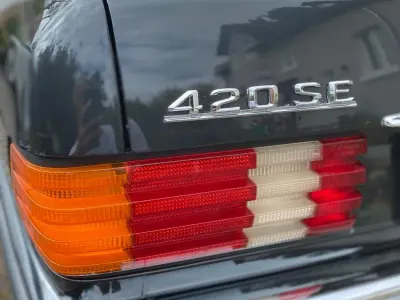 Gebraucht Mercedes E420 224 PS (164 kW) 1991 Schwarz Limousine