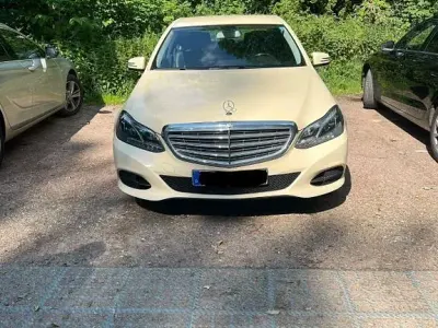 Gebraucht Mercedes 220 170 PS (125 kW) 2016 Andere farben Limousine