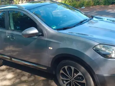 Gebraucht Nissan Qashqai 141 PS (103 kW) 2012 Grau SUV