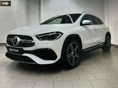 Gebraucht Mercedes GLA250 AMG line 224 PS (164 kW) 2020 Weiß SUV