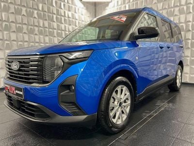 Blau Gebraucht 2025 Ford Tourneo Courier Titanium Van / Kleinbus | 23.447 € (Guter Preis)