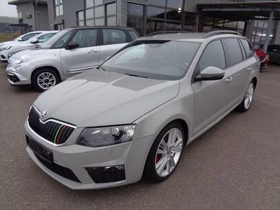 Grau Gebraucht 2016 Skoda Octavia RS Limousine | 11.999 € (Guter Preis)
