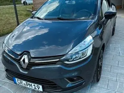 Gebraucht Renault Clio IV Bose Edition 118 PS (86 kW) 2019 Grau Limousine
