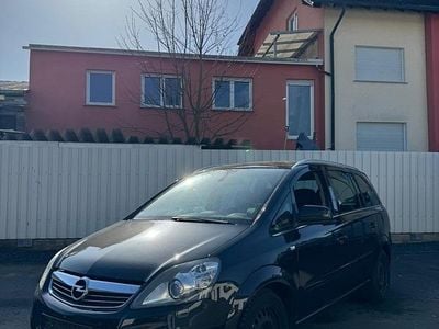 Gebraucht Opel Zafira Family 140 PS (102 kW) 2012 Schwarz Van / Kleinbus